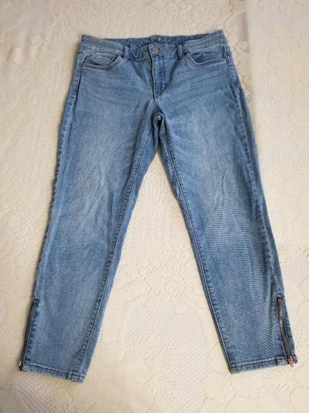 White House Black Market Crop Jeans with Ankle Zips Size 8